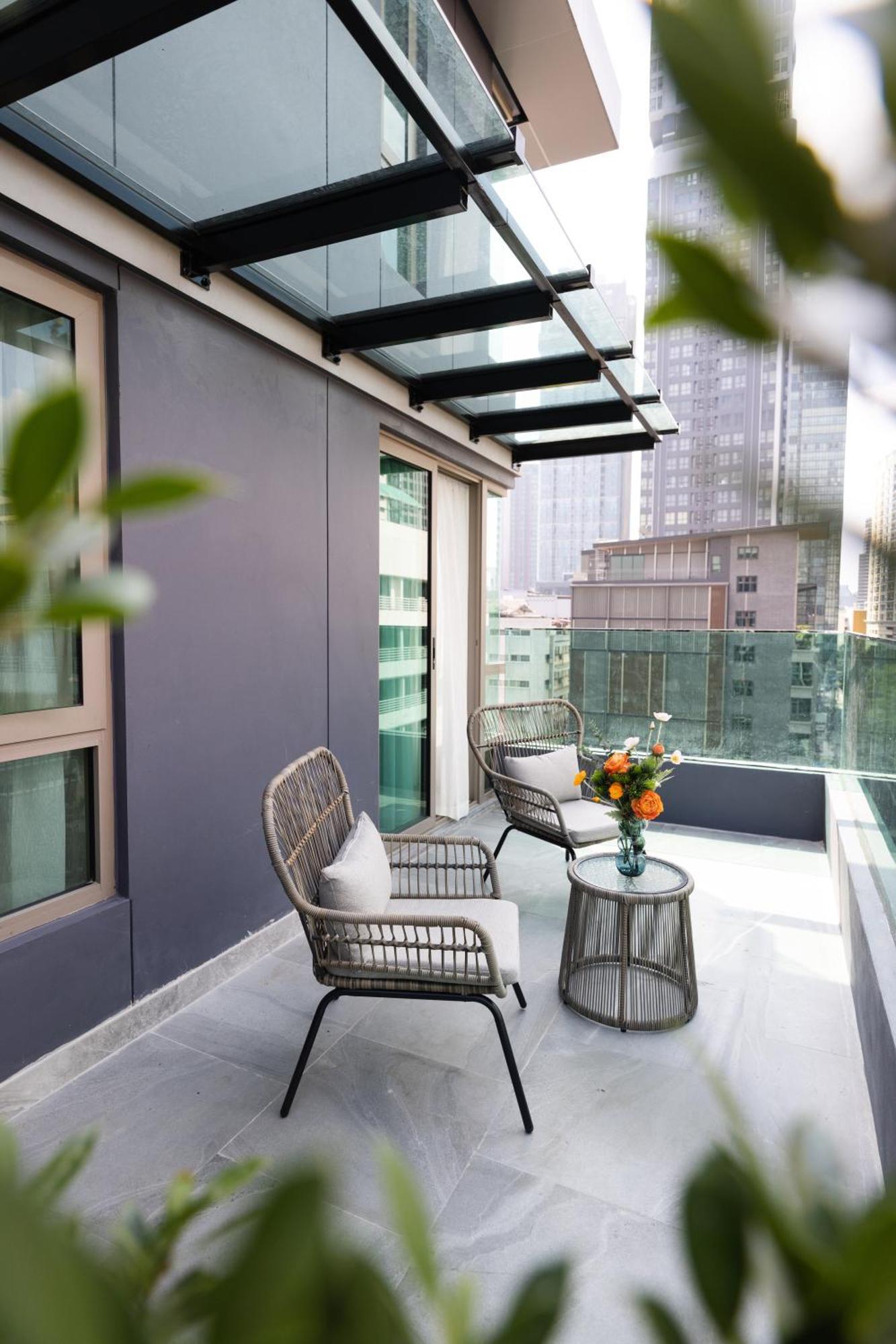 Pure Eleven Hotel Bangkok Makkasan Ngoại thất bức ảnh