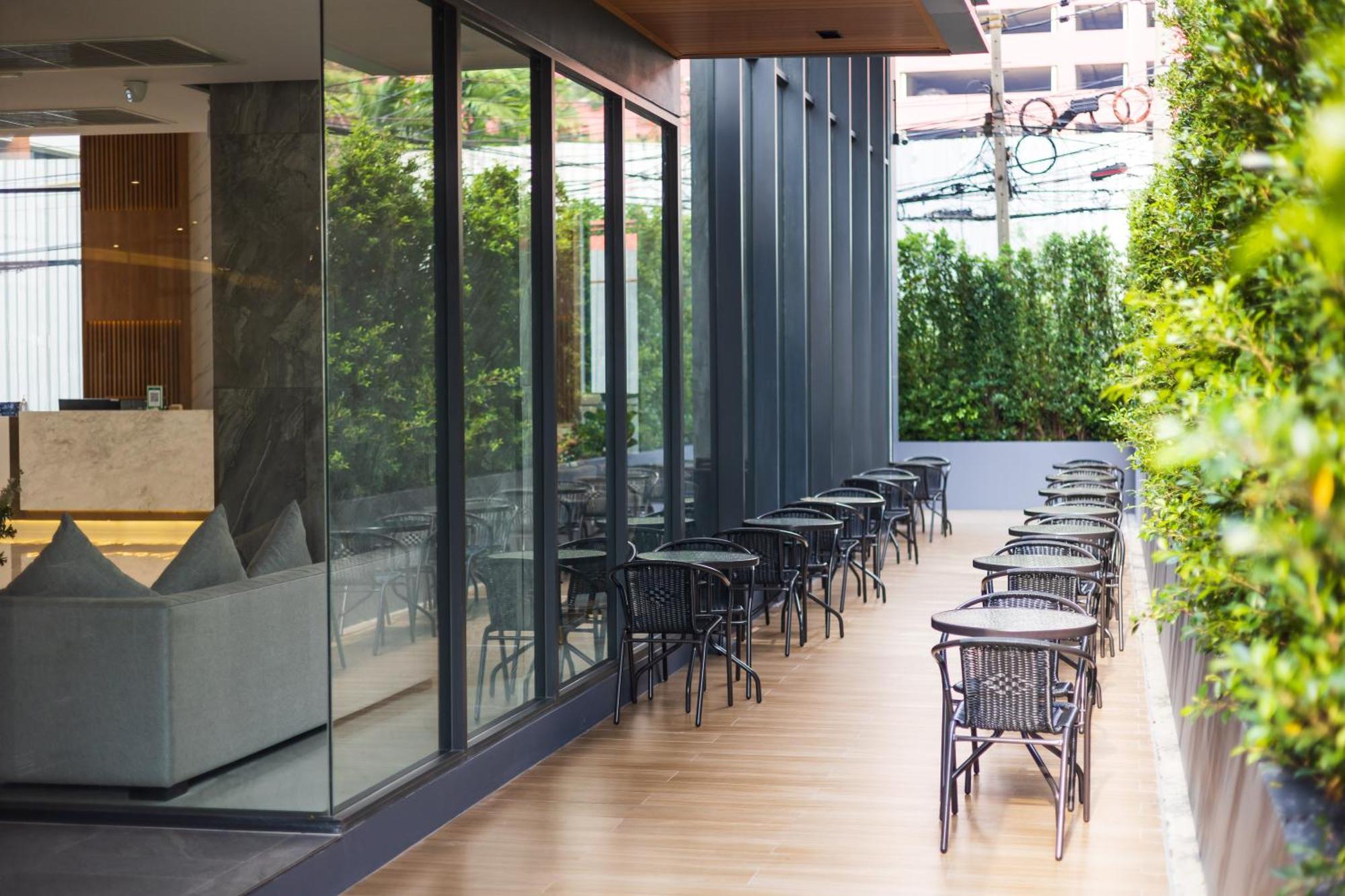 Pure Eleven Hotel Bangkok Makkasan Ngoại thất bức ảnh